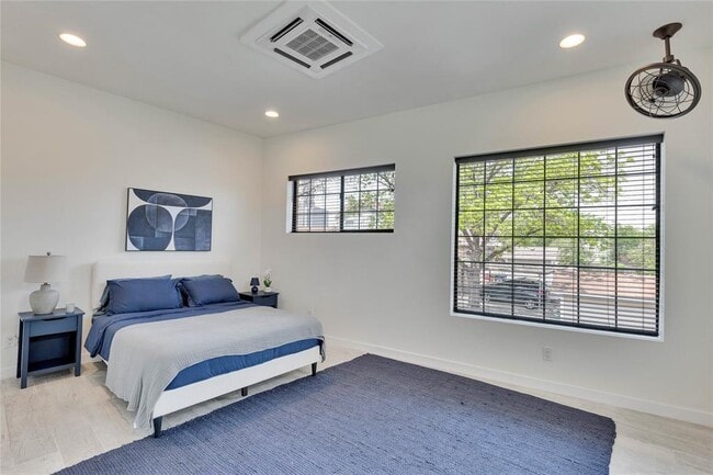 Building Photo - 808 Lydia St