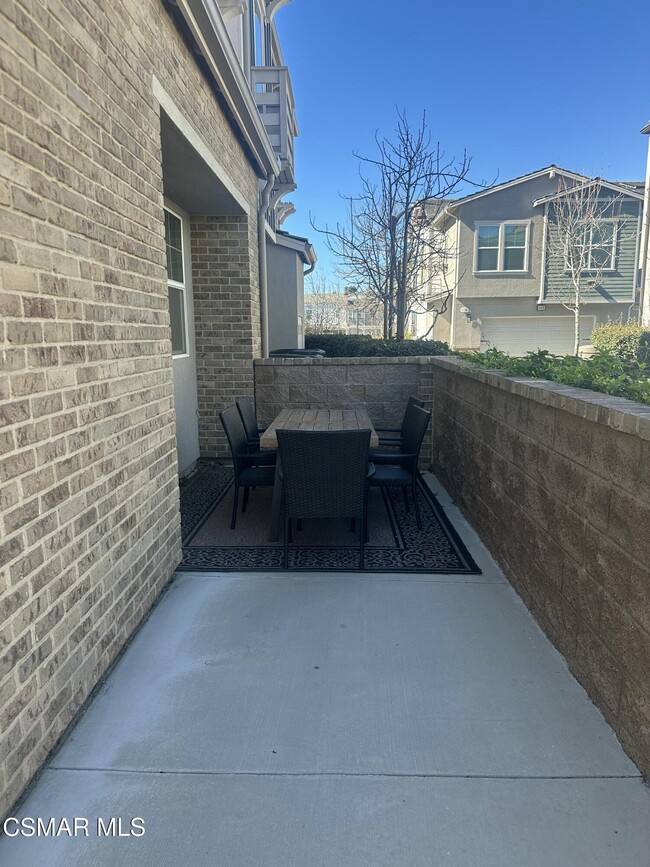 Building Photo - 139 Farmhouse Dr