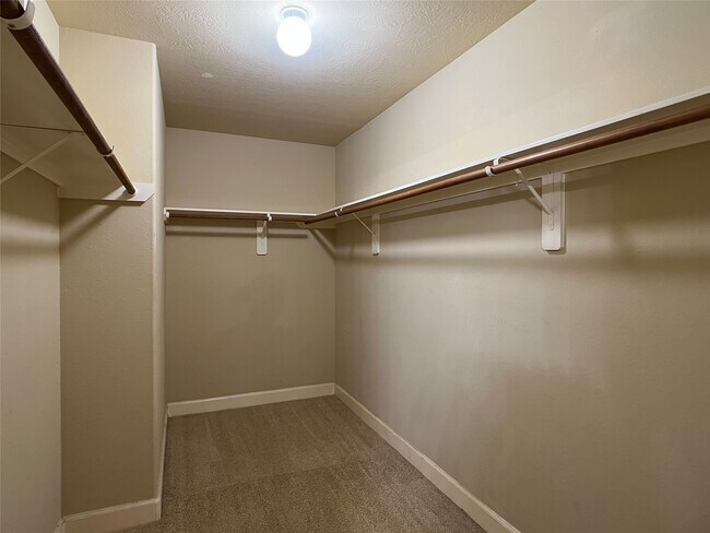 Building Photo - 11827 Edenstone Dr