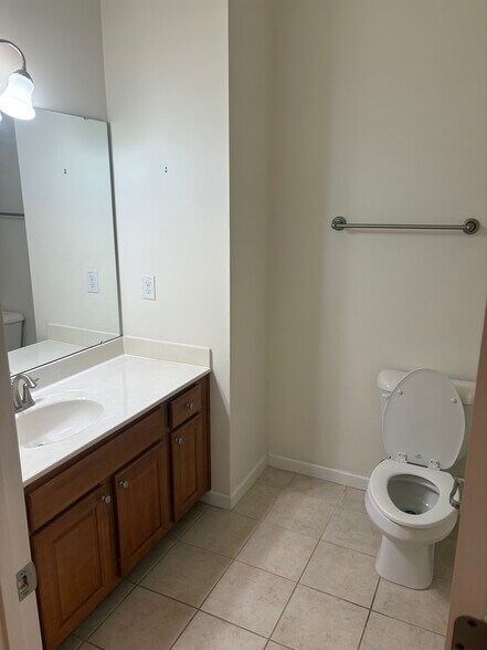 Building Photo - 8156 Primanti Blvd