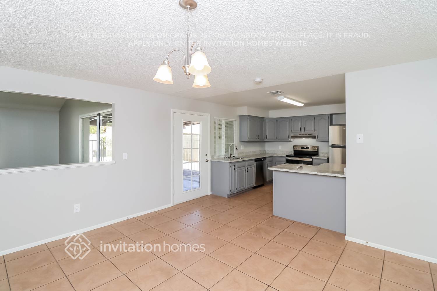 Building Photo - 5552 W Carol Ave