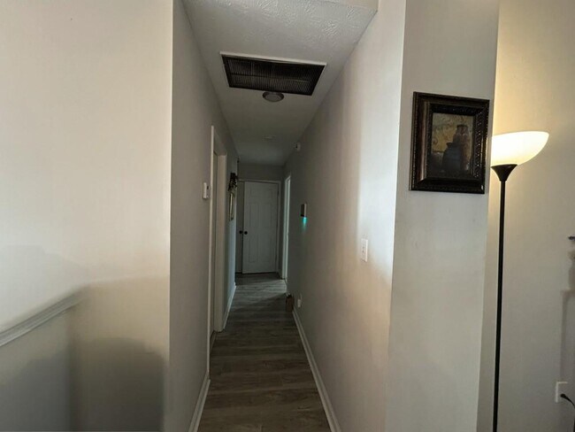 Building Photo - 6031 Ambassador Dr