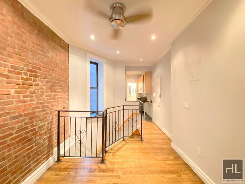 Building Photo - Barrow Street