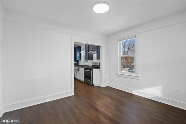 Building Photo - 4252 Clay St NE