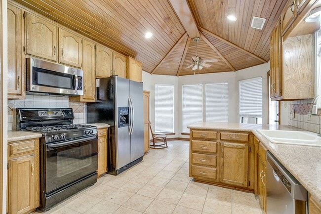 Building Photo - Perfect Location- Grapevine  3 Bed, 2 Bath...