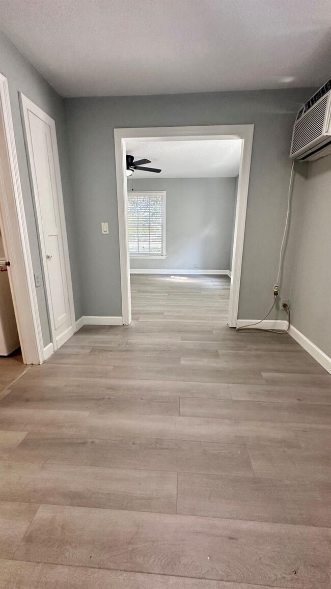 Building Photo - 325 N Federal Hwy