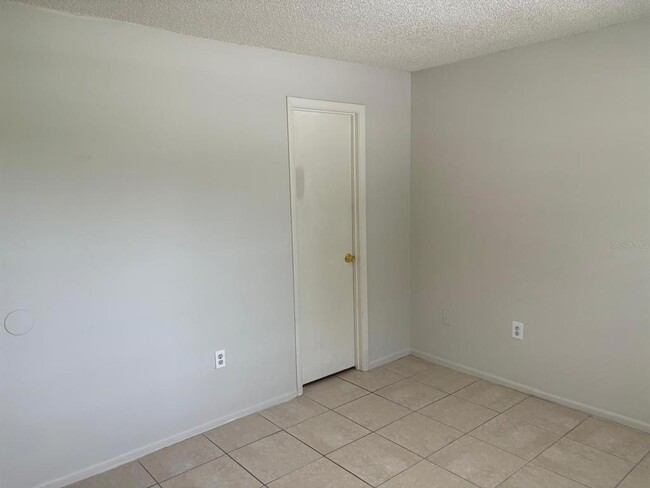 Building Photo - 12313 Eastcove Dr