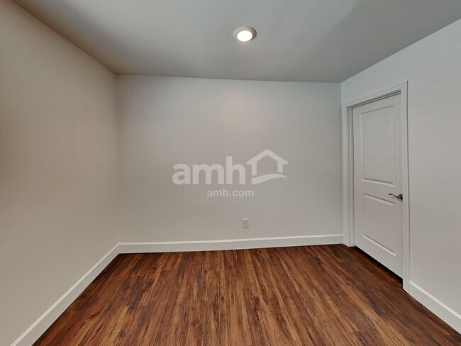 Building Photo - 13120 N Serenity Vly Dr