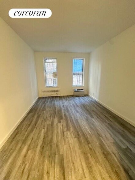 Primary Photo - 235 E 27th St