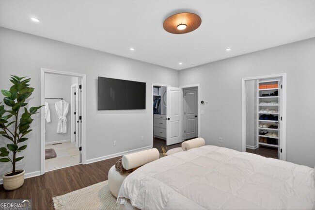 Building Photo - 1445 Creekside Cir NW