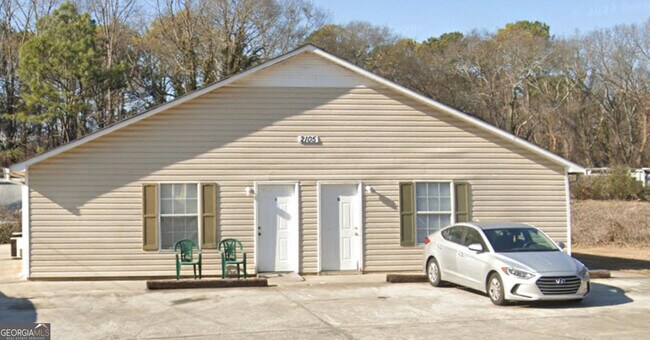 Primary Photo - 2103 Southern St NE