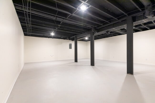 Perfect for storage or entertaining or extra bedroom - 605 Bonnie Bell Ln