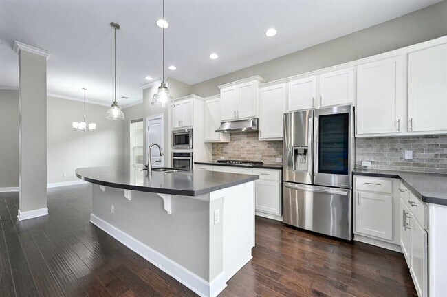 Building Photo - 286 Dayridge Dr