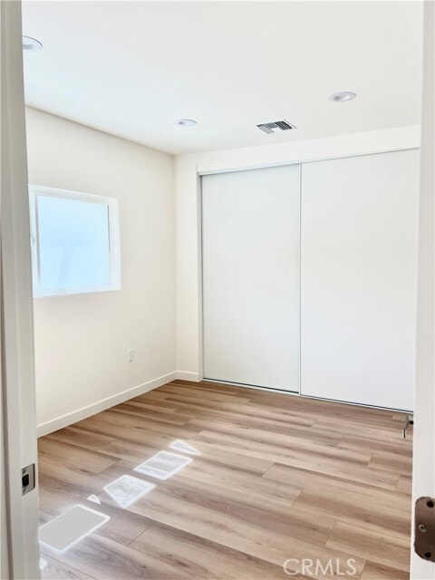 Building Photo - 9645 Dale Ave