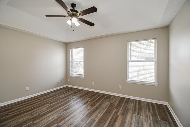 Building Photo - 10341 Shelby Creek Rd N