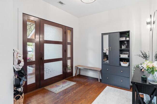 Building Photo - 3607 Laurel Ledge Ln