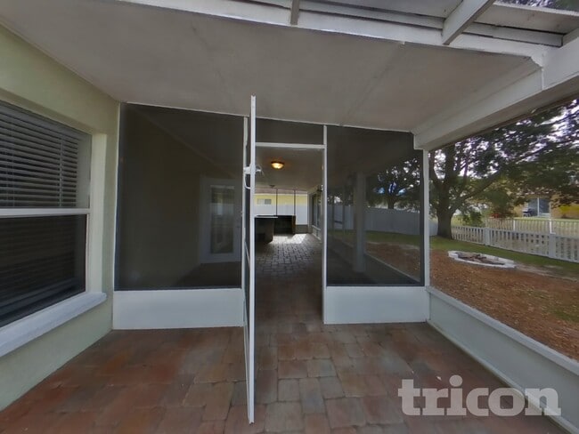 Building Photo - 2511 Brownwood Dr