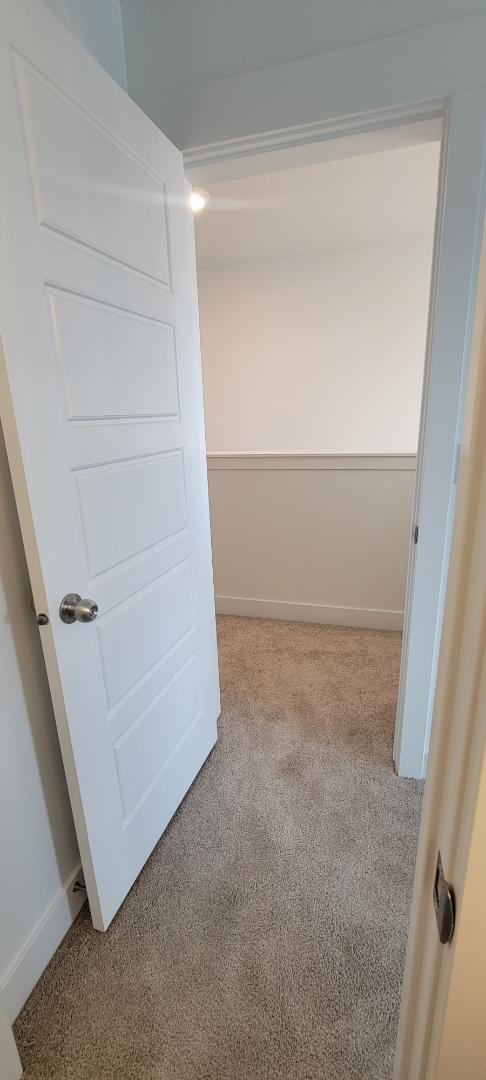 Building Photo - 13612 S Vernet Dr