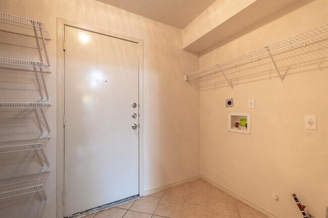 Building Photo - 15509 Miss Adrienne's Path