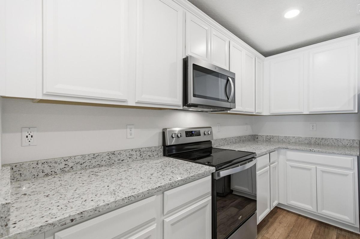 Building Photo - 15 Rivera Ln