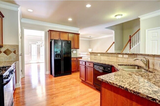 Building Photo - 12820 Doe Dr