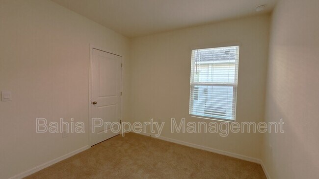 Building Photo - 1516 Ellesmere Ave