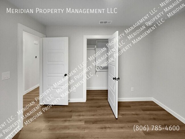 Building Photo - 2128 Kokomo-