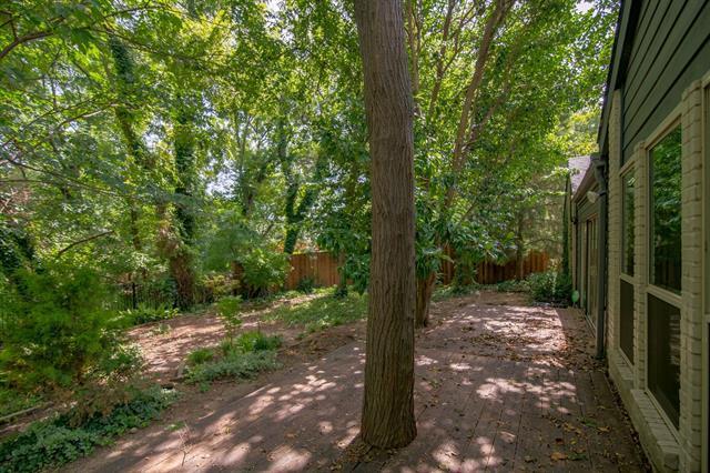 Building Photo - 1500 Idyllwild Dr
