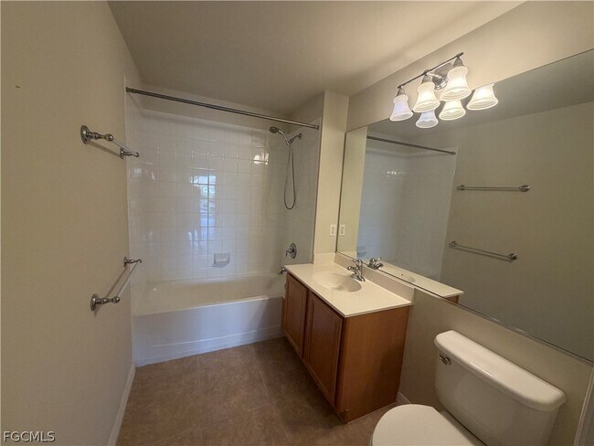 Building Photo - 10339 Whispering Palms Dr