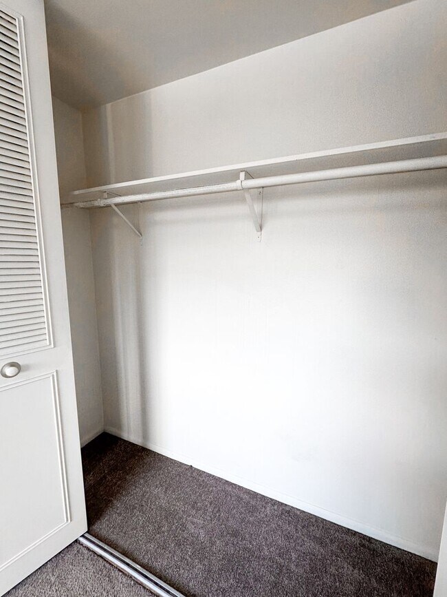 Building Photo - 153
