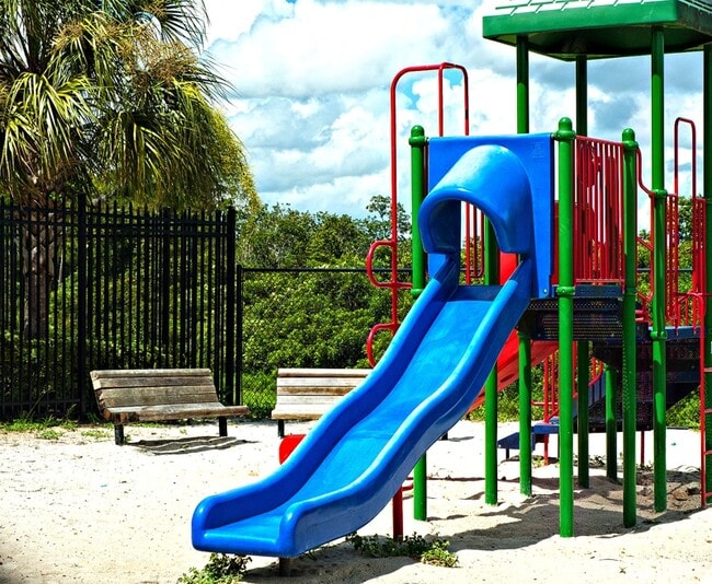 Building Photo - 3120 Rawcliffe Rd