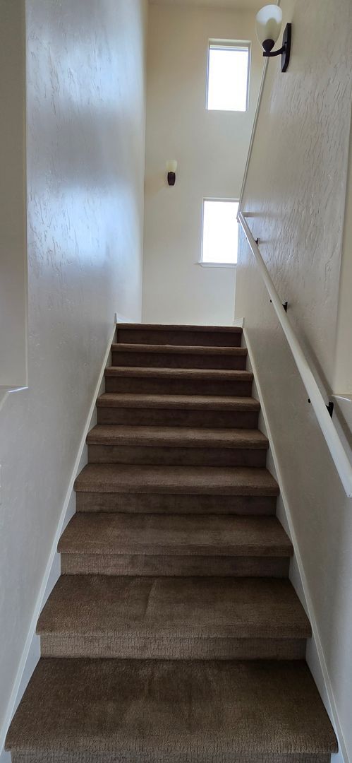 Building Photo - Stunning 3-BR Home with Views, Upgrades, & Oversized Garage!