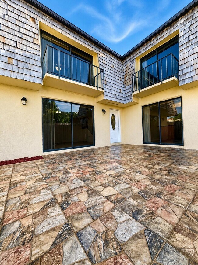 Building Photo - 119 Lake Arbor Dr