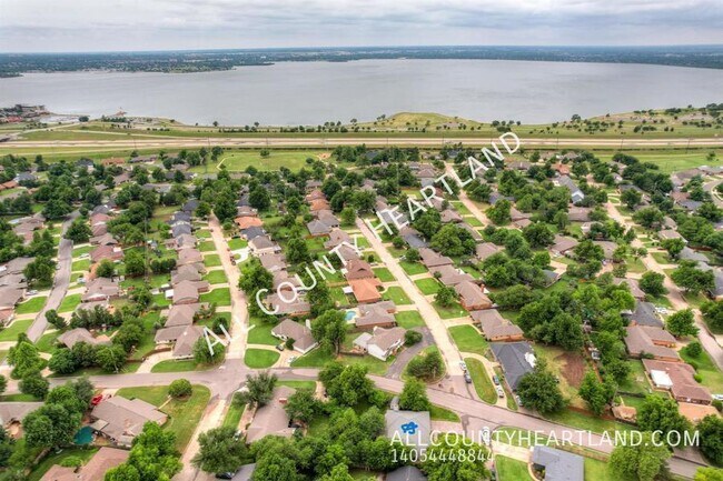 Building Photo - 2948 Kerry Ln