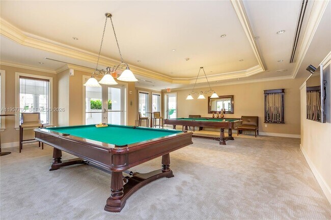 Building Photo - 20000 E Country Club Dr