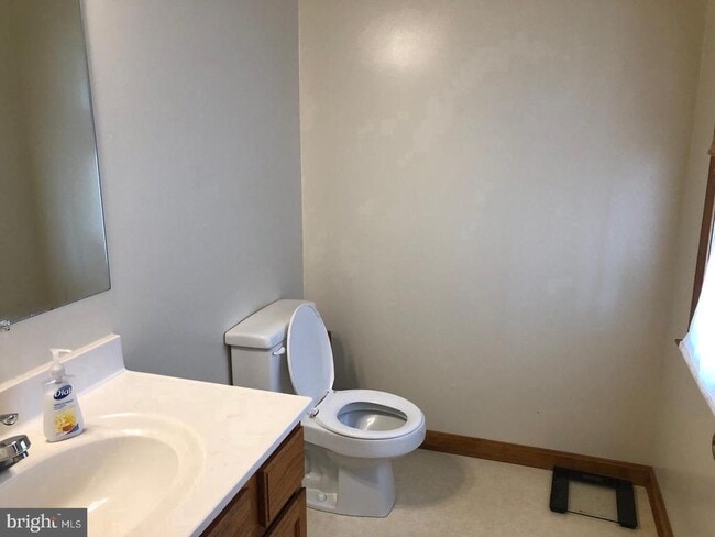 Building Photo - 45636 Rutherford Blvd