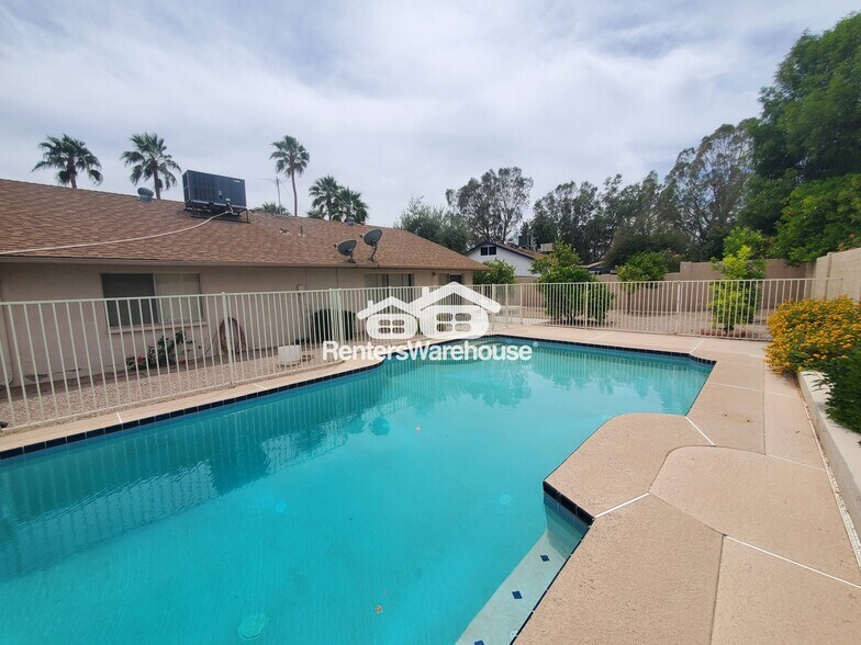 Building Photo - 5136 E Tierra Buena Ln