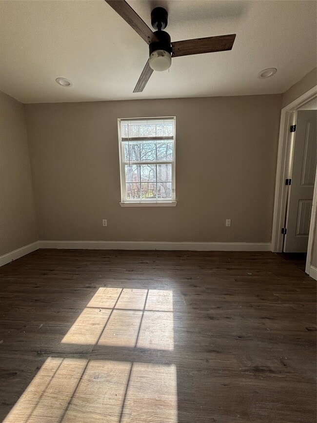 Building Photo - 4106 Darby St