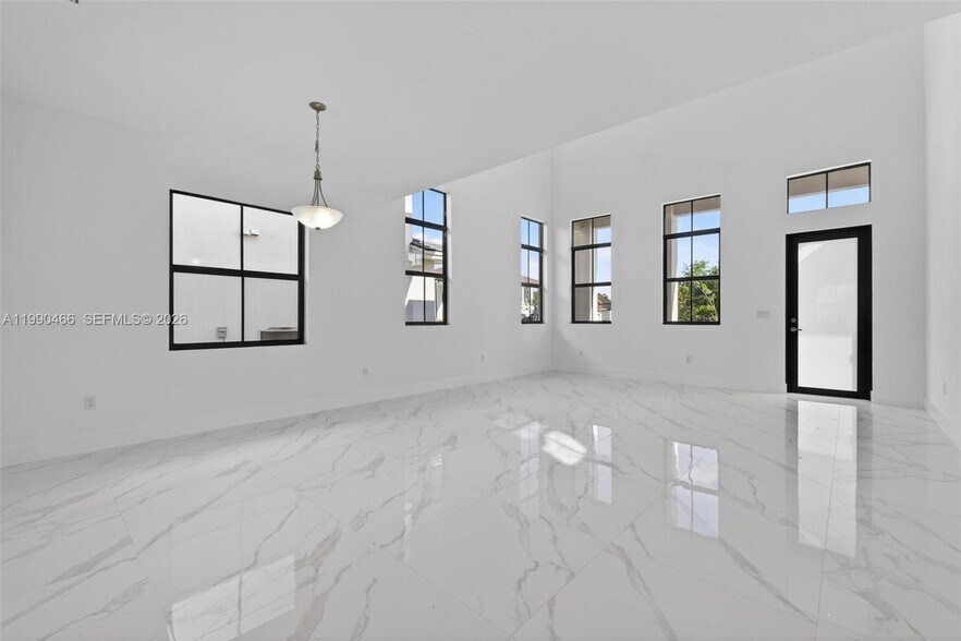 Building Photo - 15441 SW 20th Ln