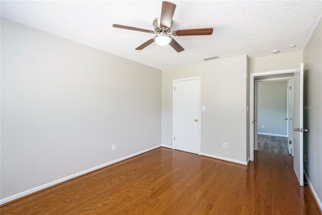 Building Photo - 4212 E Temple Heights Rd