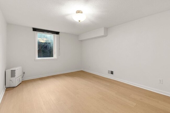 Building Photo - 4707 N Willamette Blvd