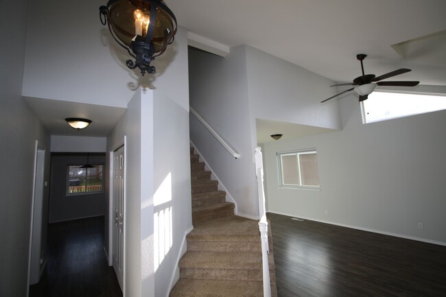 Building Photo - 19508 Highland Ridge Dr