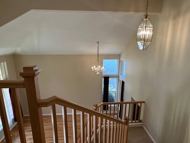 Building Photo - Beautiful 3 Bed + Bonus Room, 2.5 Bath Home!