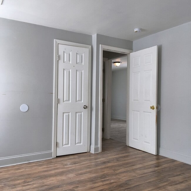 Building Photo - 1792 Pleasant St