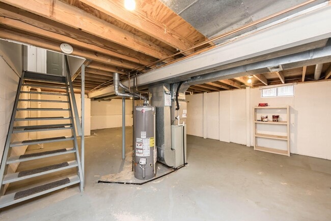 Building Photo - 2423 Sutter Pkwy