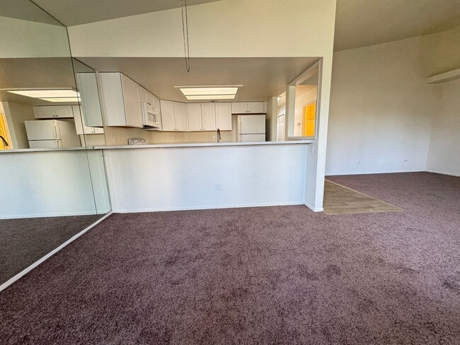 Building Photo - 6250 W Flamingo Rd