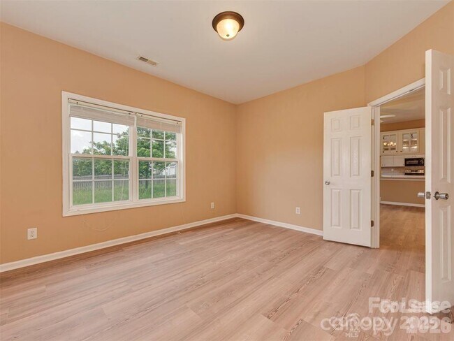 Building Photo - 5607 Fulton Ridge Dr