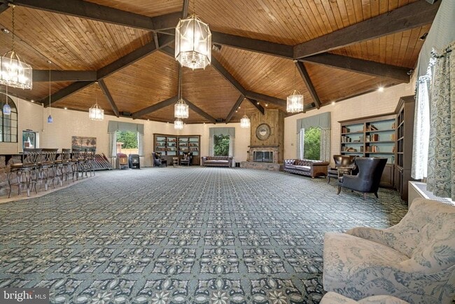 Building Photo - 6934 Hanover Pkwy