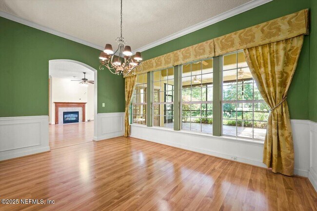 Building Photo - 1028 Meadow View Ln