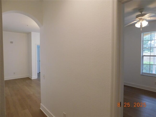 Building Photo - 6100 Stevenson Dr